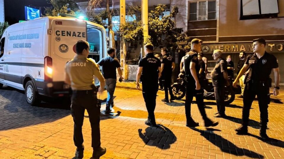 Baba ve kızı evde ölü bulundu