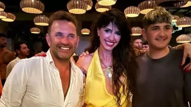 Eski eşinin partisinde