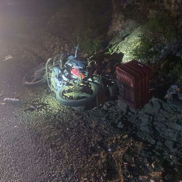 İki motosiklet çarpıştı: 1 ölü, 1 yaralı