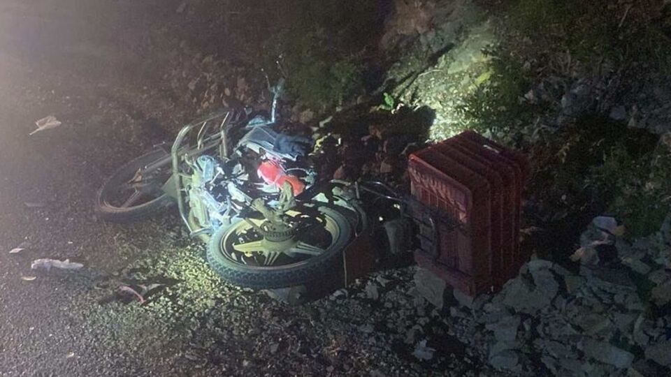 İki motosiklet çarpıştı: 1 ölü, 1 yaralı