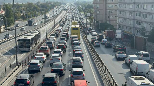 Metrobüs hattında çalışma: Kapatılacak