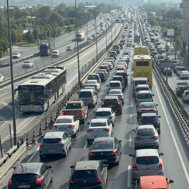 Metrobüs hattında çalışma: Kapatılacak