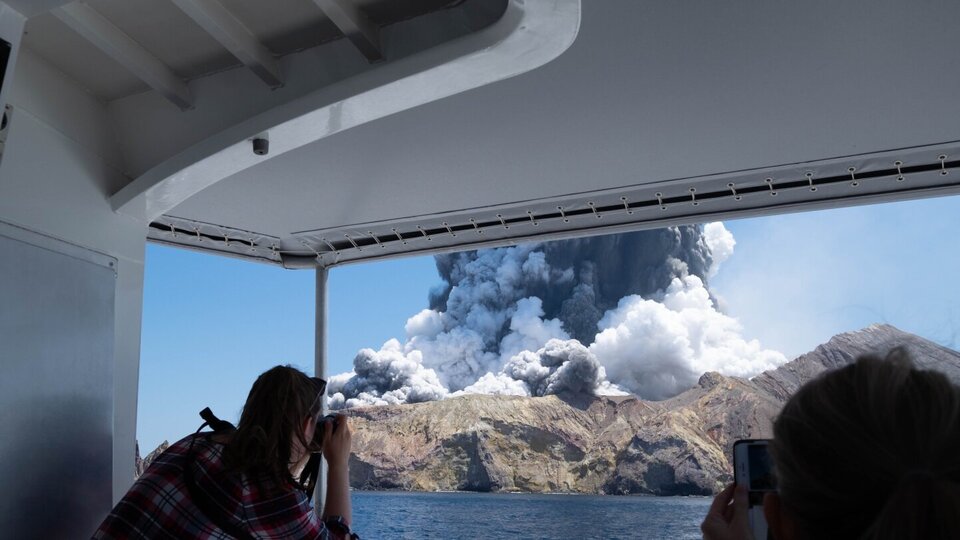 Whakaari Yanardağı faaliyete geçti