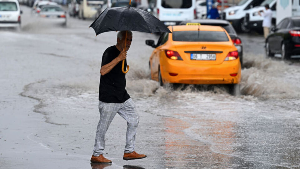 Bu bölgeler için sağanak ve fırtına uyarısı
