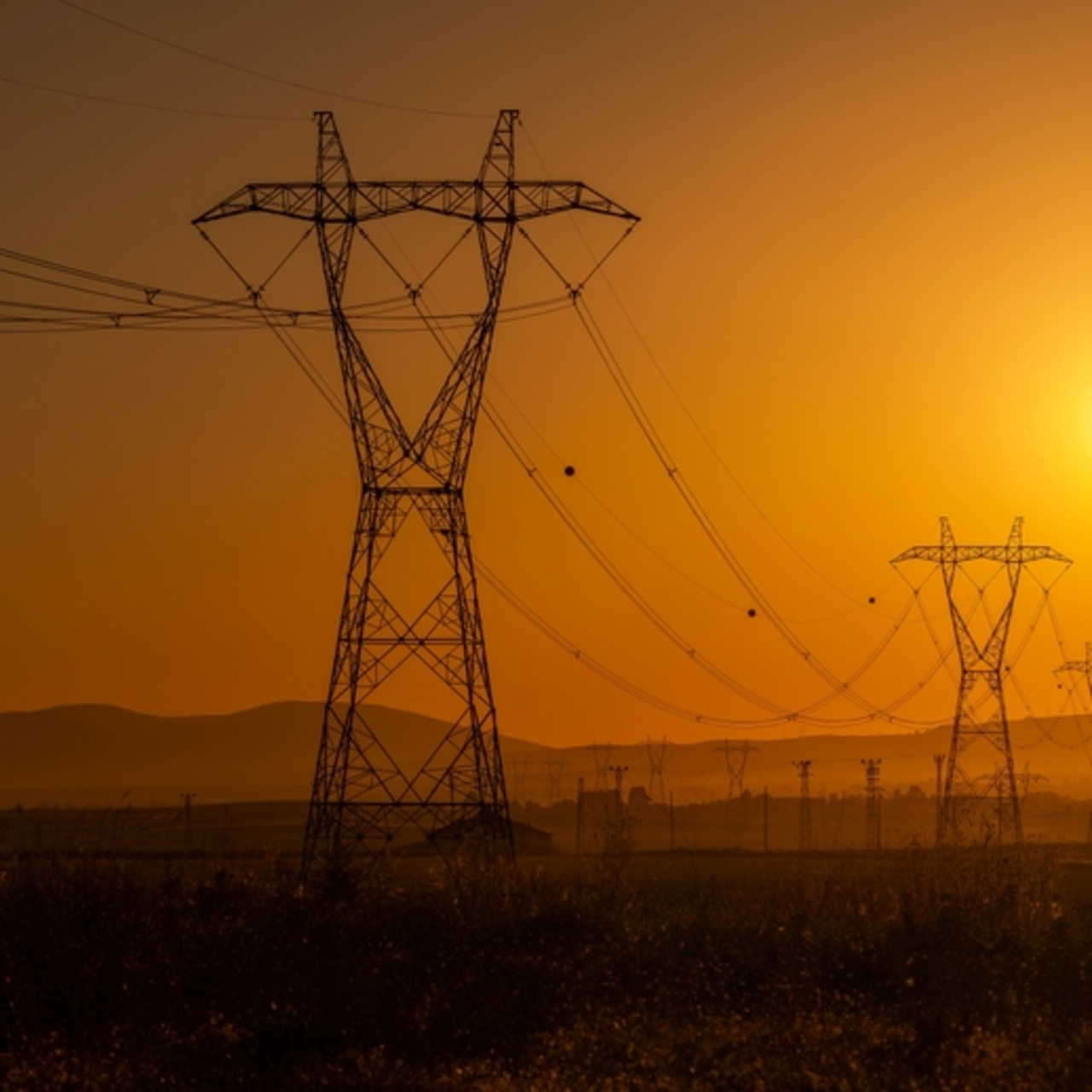 Türkiye'nin aylık elektrik üretim ve tüketiminde rekor