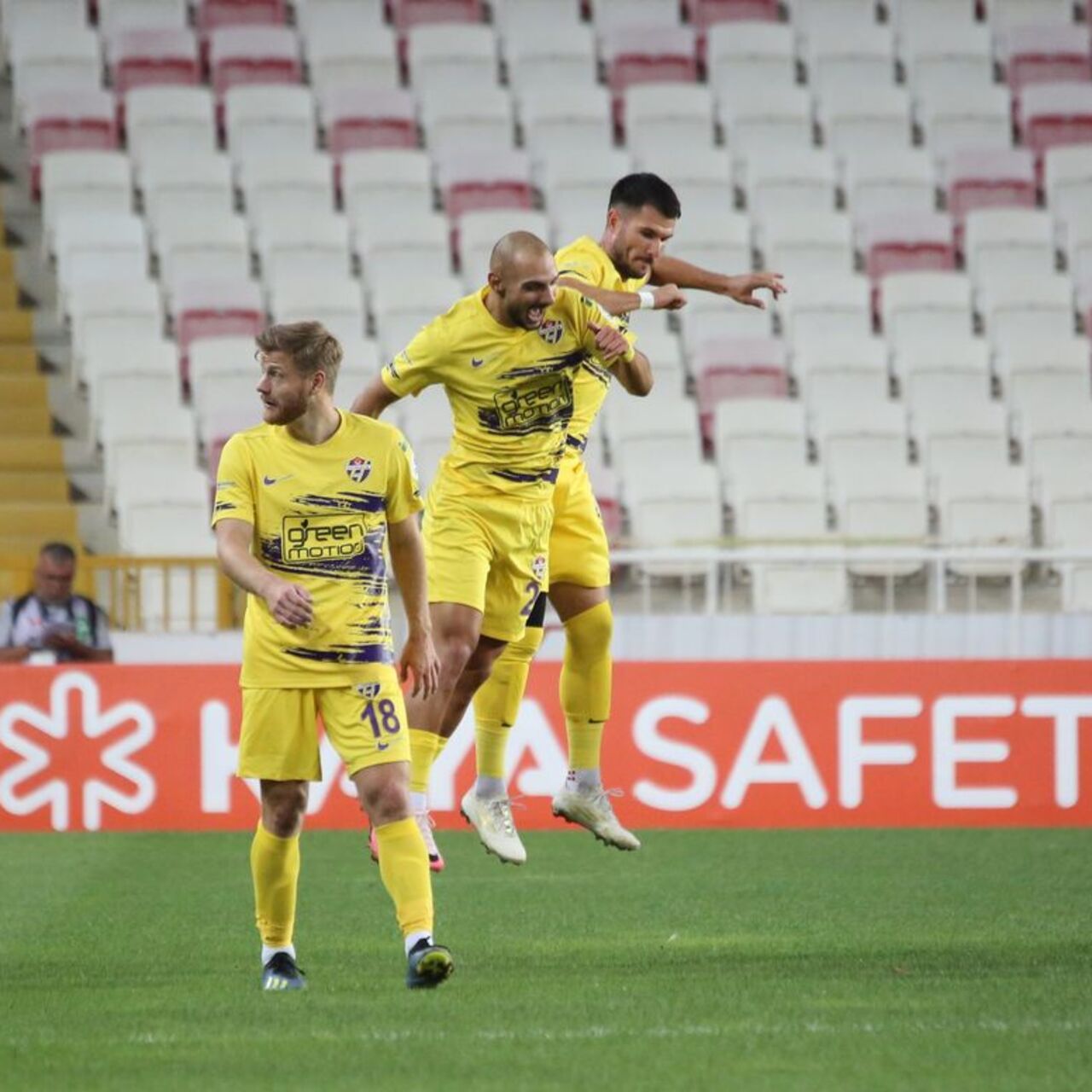 Eyüpspor, Sivas'ta tek attı üç aldı!