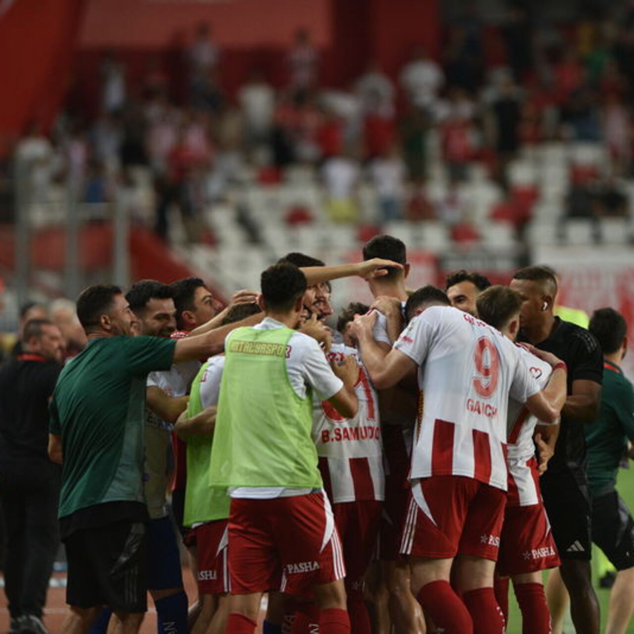 Antalyaspor, 2. yarıda geri döndü!