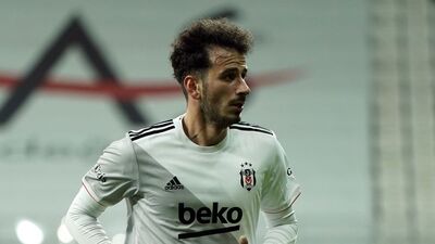 Oğuzhan Özyakup futbolu bıraktı!