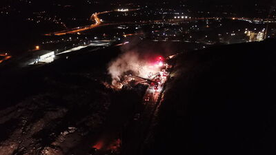 Kocaeli'de çöp döküm sahasında yangın