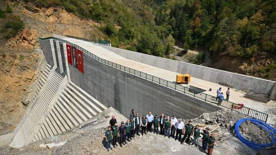 Eldeş Barajı su tutmaya başladı