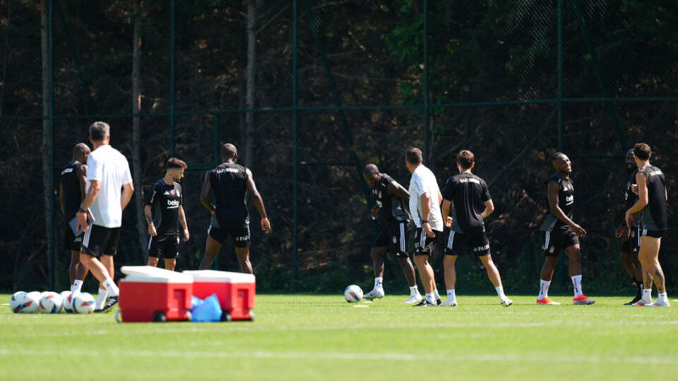 Aboubakar ülkesine gitti