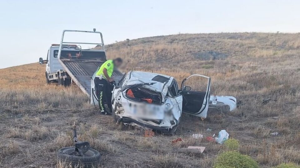 Kırşehir'de otomobil devrildi: 1 ölü, 1 yaralı