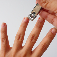 Tırnak makası olmadan önce insanlar tırnaklarını nasıl keserdi?