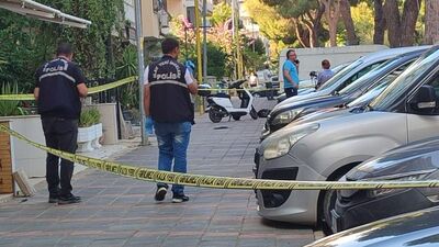 İzmir'de sokak ortasında kadın cinayeti!