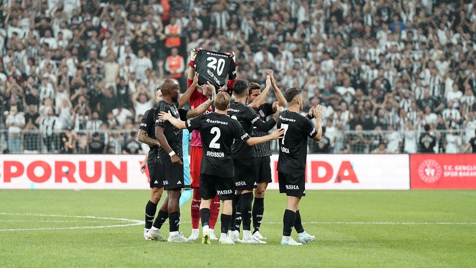 "Şapkadan Rafa çıktı"