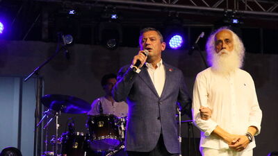 Özgür Özel, Suavi'yi dinledi