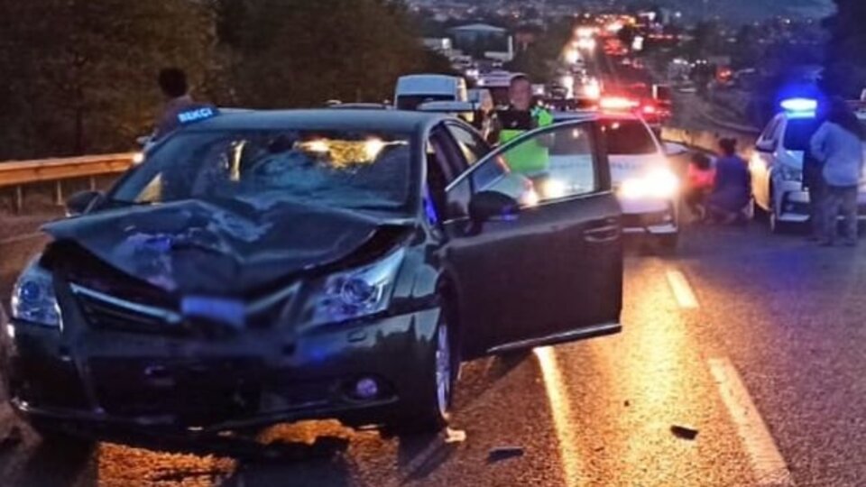 Otomobil ile motosiklet çarpıştı: 1 ölü