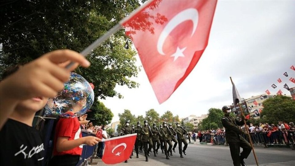 Siyasilerden 30 Ağustos mesajları