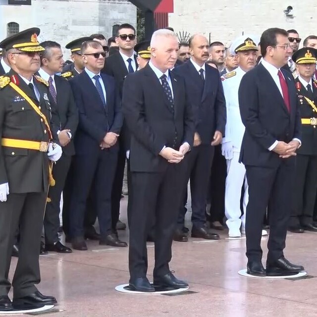Taksim'de 30 Ağustos töreni