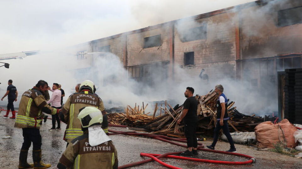 Ankara yangınında hasar oluştu