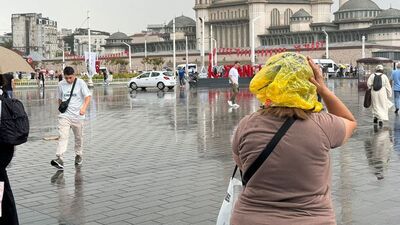 İstanbul'a kuvvetli ve gök gürültülü sağanak yağış uyarısı