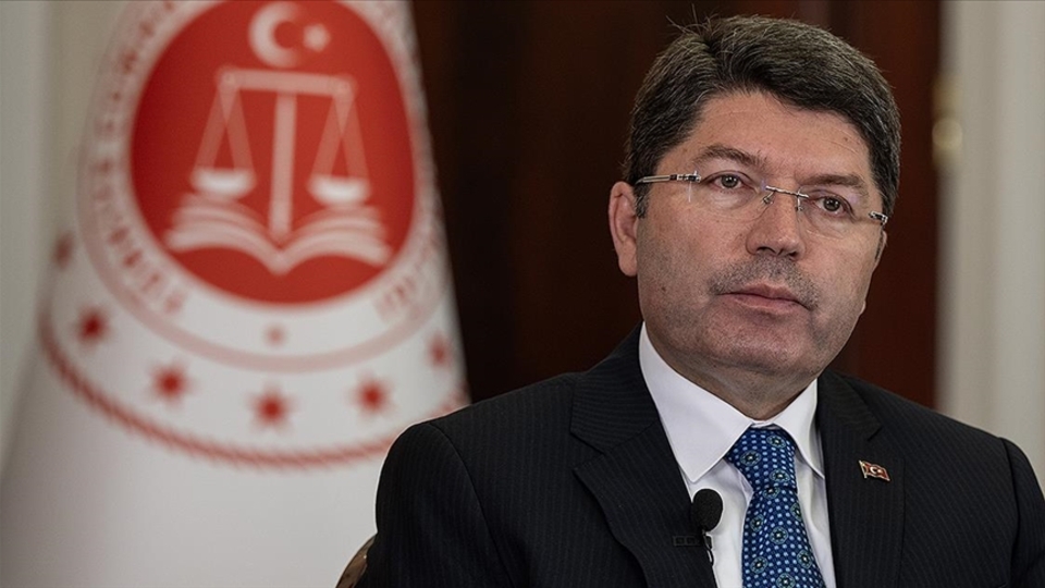 Bakan Tunç'tan yeni adli yıl paylaşımı