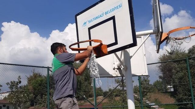 Sultangazi'de okullara bakım desteği