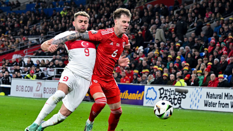 A Milliler, Galler'le 10. randevuda