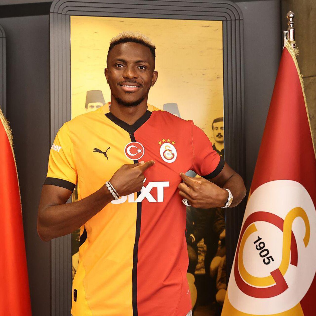 Galatasaray Osimhen transferini açıkladı!