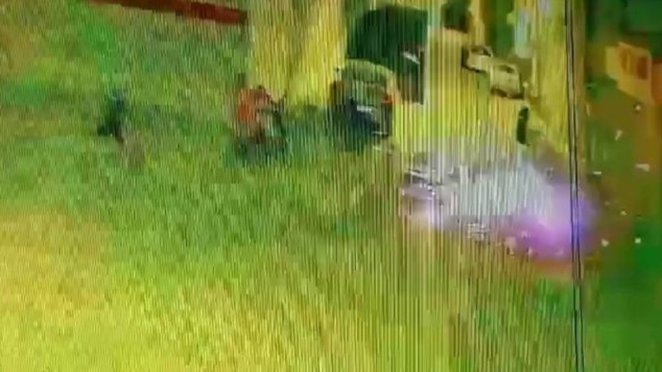 EYP'li ve tabancalı saldırı kamerada: 1 ağır yaralı