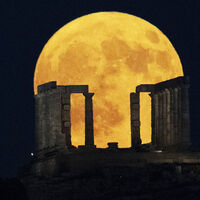 Ay'da bulundu! 120 milyon önce oluşmuş