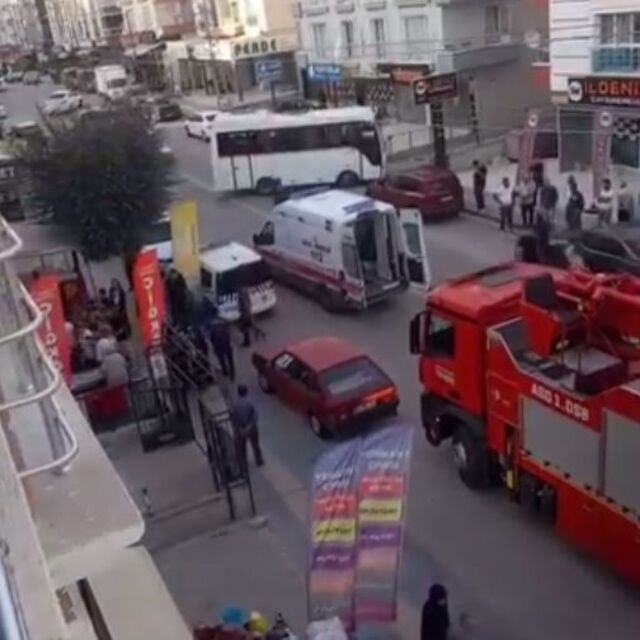 Piknik tüpü patlayınca balkondan atladı