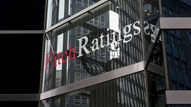 Fitch Ratings Türkiye'nin kredi notunu yükseltti