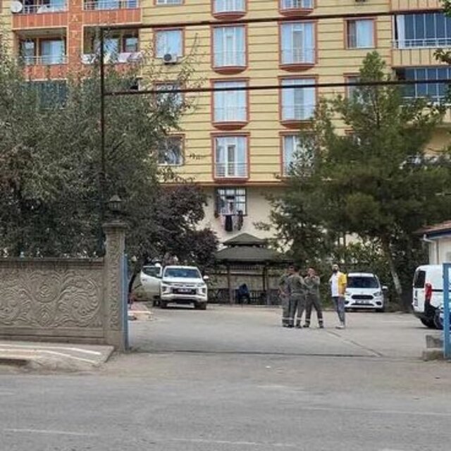 Diyarbakır'da bıçaklı-sopalı kavga: 5 yaralı