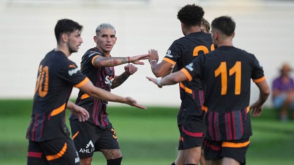 Okan Buruk 3-5-2'yi test etti