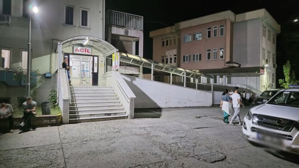 Apartman boşluğuna düşen çocuk öldü