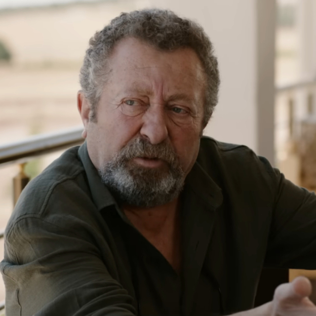 "Oyuncu olmama rağmen rolü yedim"