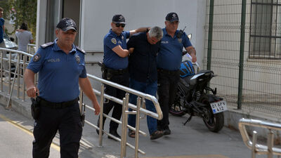 Doktoru elektrikli çaydanlıkla dövdü!