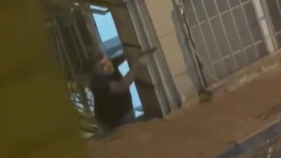 Cinayet zanlısı polise ateş açtı!