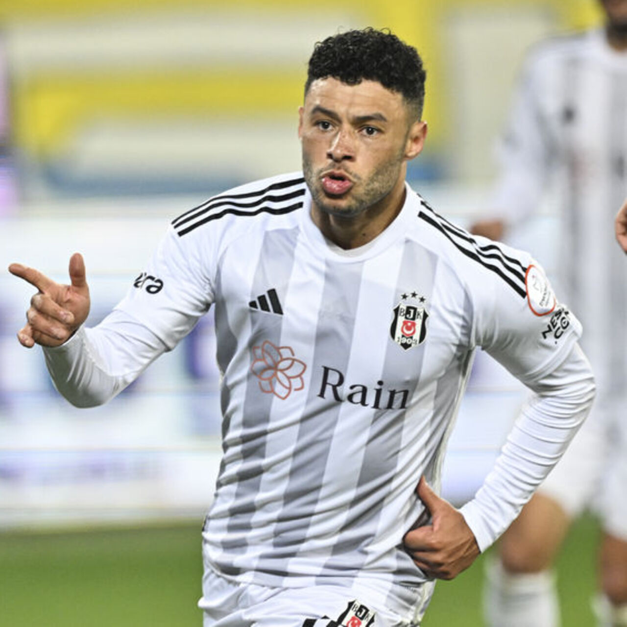 Chamberlain'den iki kulübe daha ret!