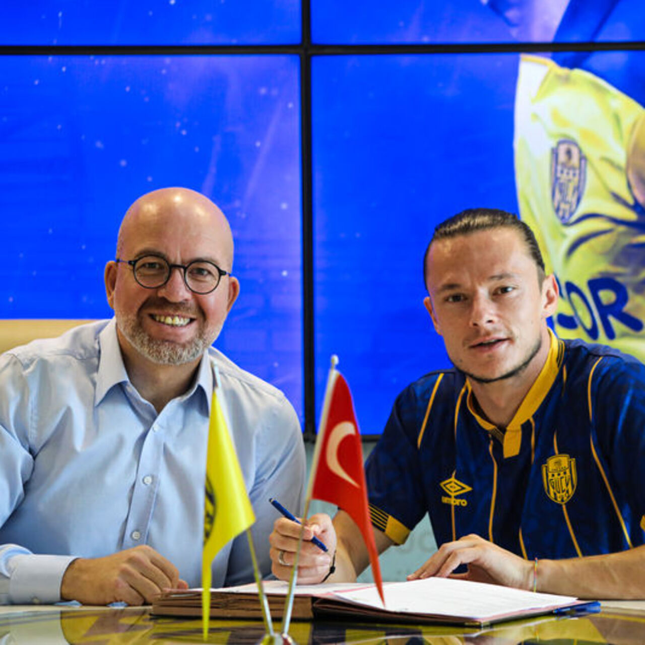 MKE Ankaragücü'ne Alman sol bek!