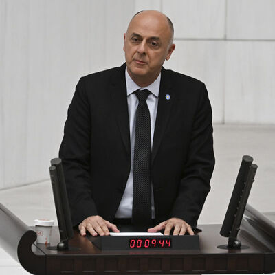 Ümit Özlale, İYİ Parti'den istifa etti