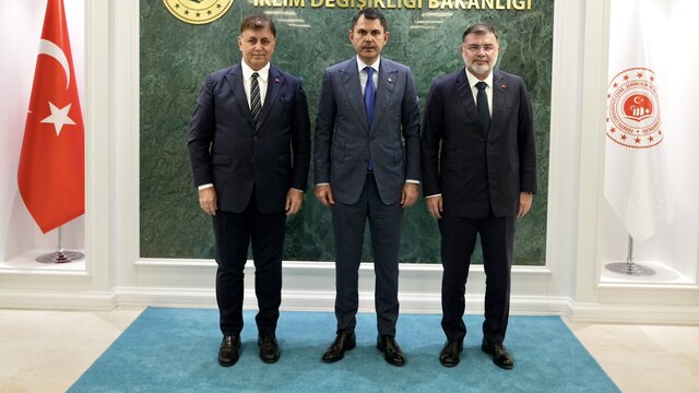 Bakan Kurum, Cemil Tugay'ı kabul etti