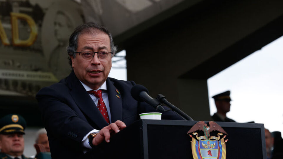 Petro'dan Musk: "Nazi yanlısı"