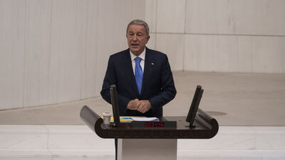 Akar'dan Özel'e tazminat davası