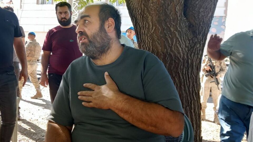 "İnsanların çirkin yüzü gözükmüyor"