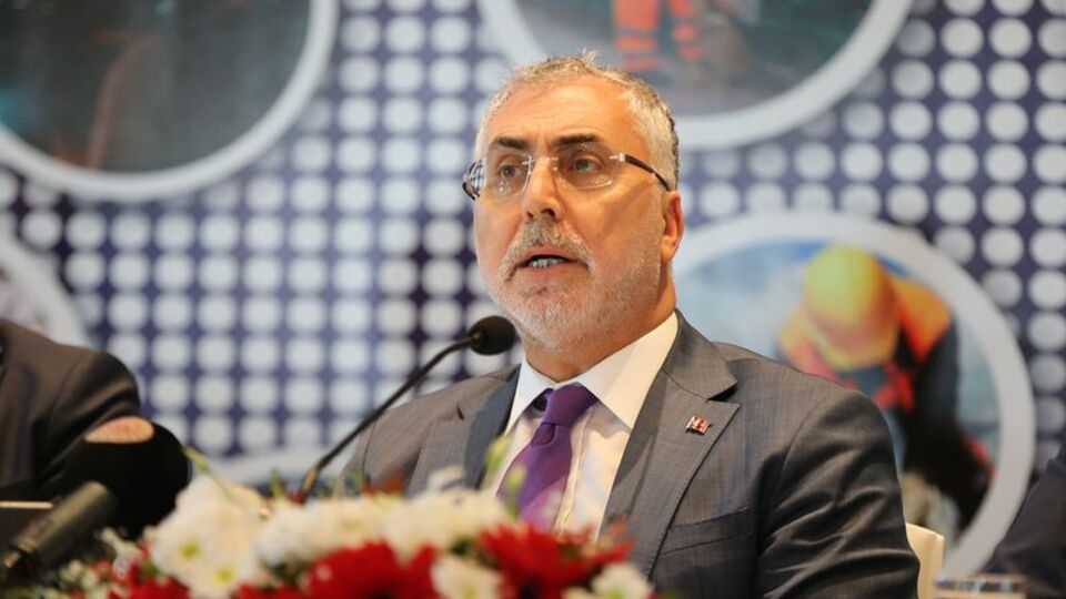 "Belediyeler binlerce işçi ve emekçinin ekmeğiyle oynadı"