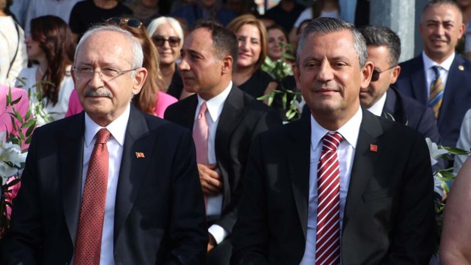Özel ve Kılıçdaroğlu nikah şahidi oldu