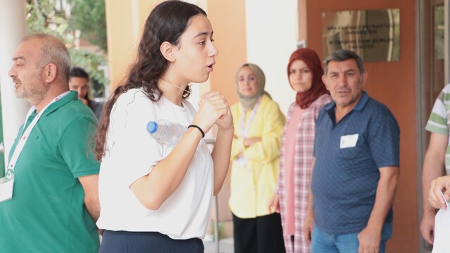 KPSS'de ilginç anlar: Altın kolyesi için sınava girmedi