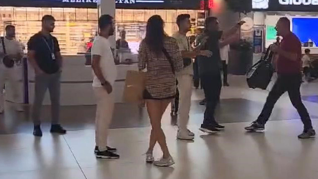 Eski eşini sevgilisiyle gördü, havalimanını birbirine kattı